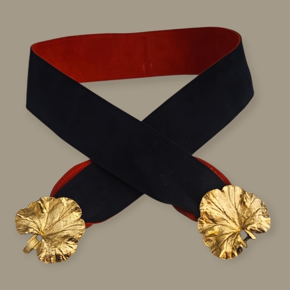 Vtg MIMI DIN 1981 Navy Blue and Red Reversible Suede Leaf Buckle Adjustable Belt main image 7